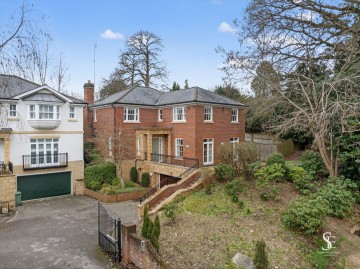 image of Green Arch Dry Arch Road, Ascot