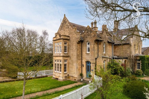 Arrange a viewing for Station Yard, Steventon, OX13