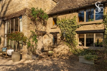image of Edmunds Barn, Alvescot, Alvescot