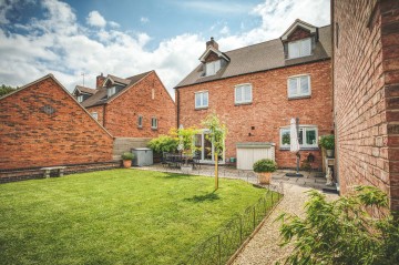 image of 2 Chestnut Close, Draycott-In-The-Clay