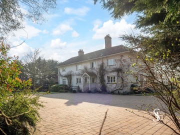 image of The Old Farmhouse Easthampstead Road, Wokingham