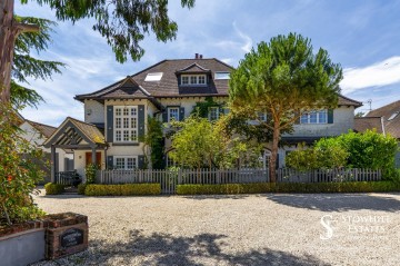 image of Hedgerley End House Hedgerley Lane, Beaconsfield