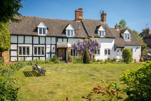 Arrange a viewing for Wormington, Broadway, WR12