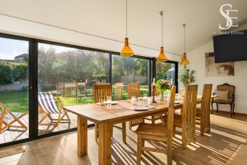 image of College Farmhouse, Weald