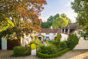 image of Kings Farm Enborne Row, Wash Water