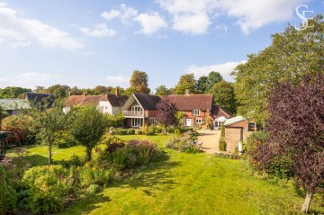 image of Lindisfarne, 12 Milton Lane, Steventon