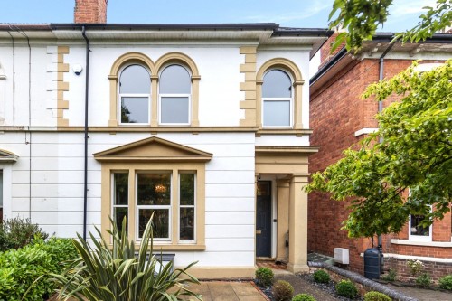 Arrange a viewing for 16 Droitwich Road, Worcester, WR3