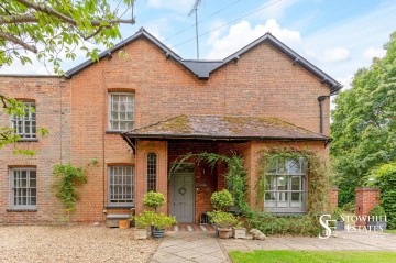 image of 18 Stoke Row Road, Peppard Common