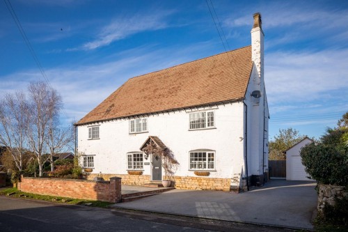 Arrange a viewing for Aston-On-Carrant, Tewkesbury, GL20