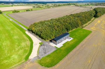 image of Highfield Barn, West Hanney