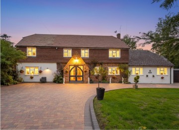 image of 6 The Hatch, Windsor