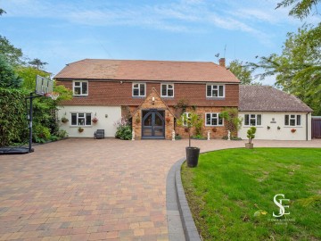 image of 6 The Hatch, Windsor