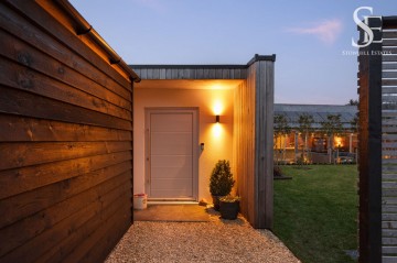 image of Courtyard Stables Courthill Road, Letcombe Regis