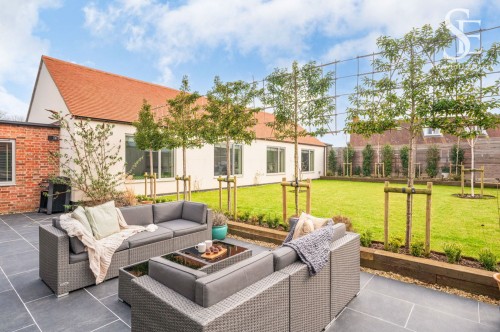 Arrange a viewing for Courthill Road, Letcombe Regis, OX12